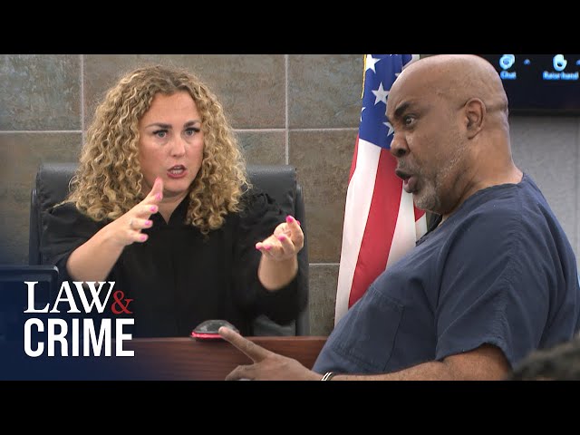 ⁣Tupac Murder Suspect ‘Keefe D' Calls Out Prosecutors in Court: 'They're Ugly'