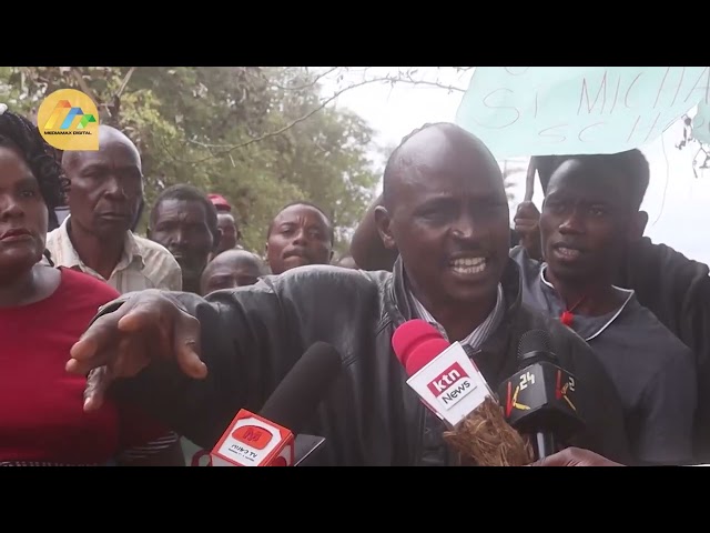 ⁣Makueni Residents protest to remove headmaster for alleged mismanagement of the school