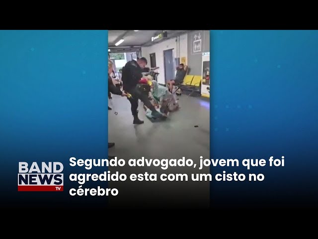 ⁣Policial é suspenso por ação em aeroporto da Inglaterra | BandNewsTV