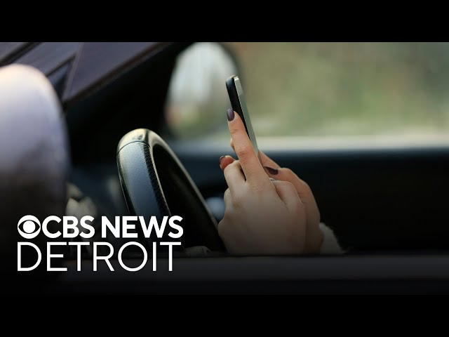 ⁣Michigan officials say the state saw 2% decrease in distracted driving crashes after hands-free law