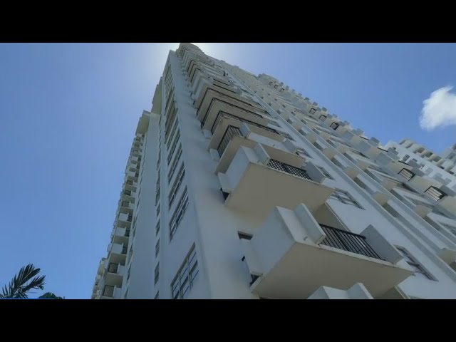 ⁣Aventura high-rise residents worry after building fails to pass recertification
