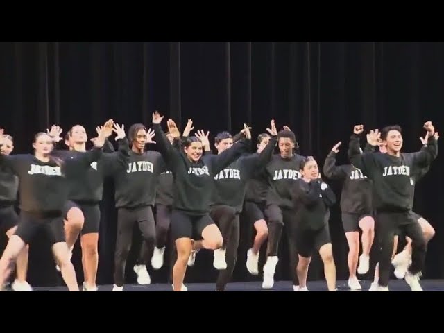 ⁣North Side dance school honors slain student with special performance