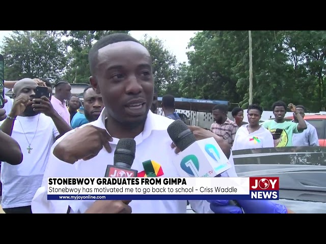 ⁣Stonebwoy graduates from GIMPA: Stonebwoy has motivated me to go back to school - Criss Waddle