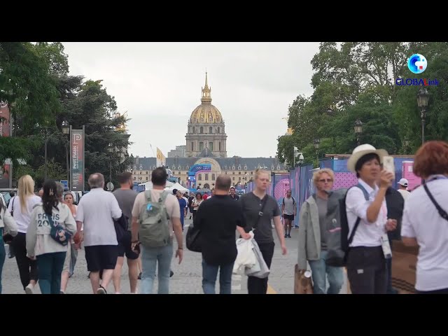 ⁣GLOBALink | Spectators embrace Olympic spirit as Games kicks off in Paris