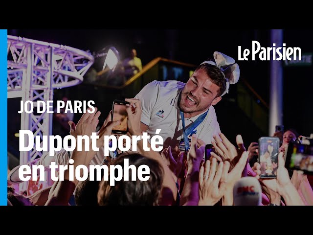 L'énorme fête pour Antoine Dupont et ses coéquipiers du rugby à 7 au club France