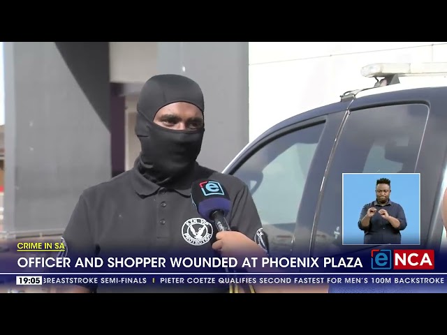 ⁣Officer and shopper wounded at Phoenix Plaza