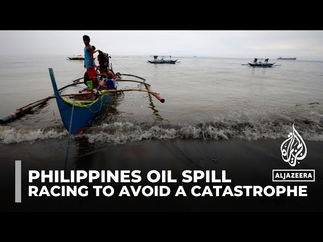 Filipino fishermen in distress as oil from capsized tankers reaches their shores