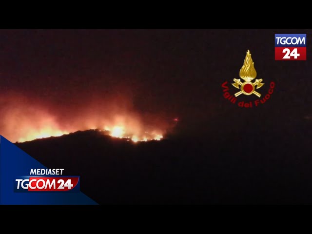 ⁣Incendi nel Nuorese: distrutti 700 ettari