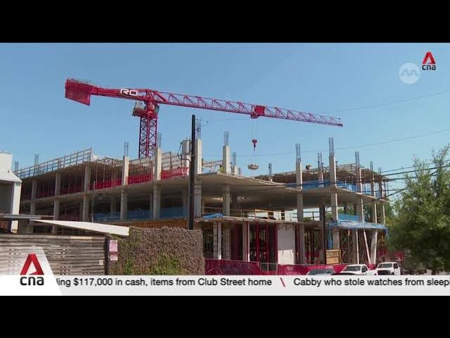 Workers grapple with extreme heat as Texas scraps mandatory rest breaks for construction crew