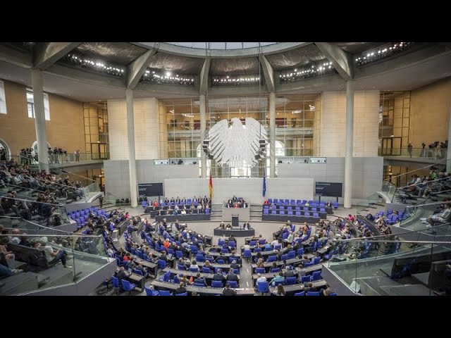 ⁣Bundesverfassungsgericht erklärt das neue Wahlrecht nur zum Teil für rechtens