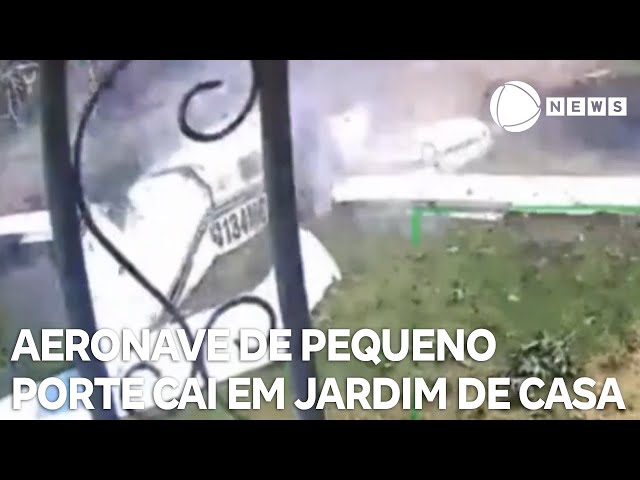 Aeronave de pequeno porte cai em jardim de casa nos EUA