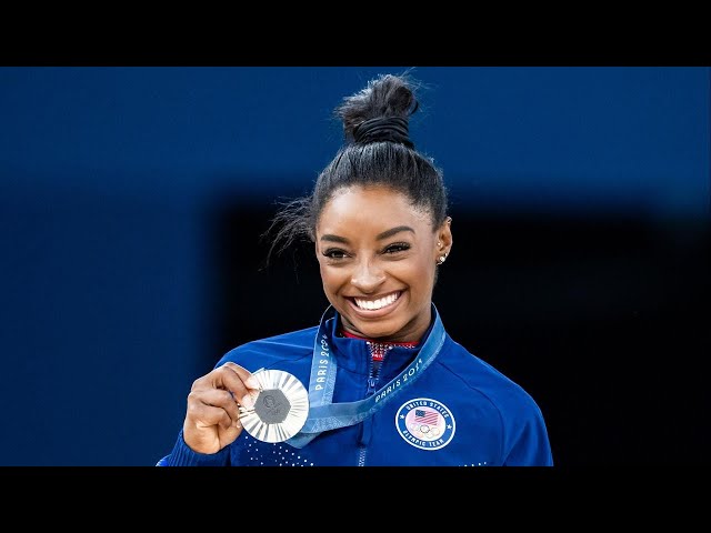 ⁣Simone Biles wins silver in women's gymnastics floor final