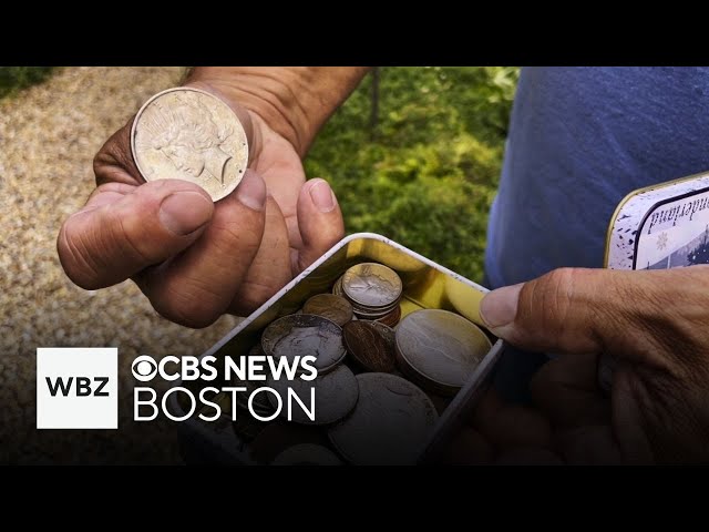 ⁣Man returns valuable coins to a Massachusetts family after purchasing them at their yard sale