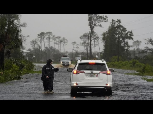 No Comment : Debby oblige les habitants de Sarasota en Floride à évacuer