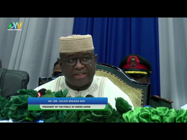 ⁣Sierra Leone’s President, Dr. Julius Maada Bio while handing over his address