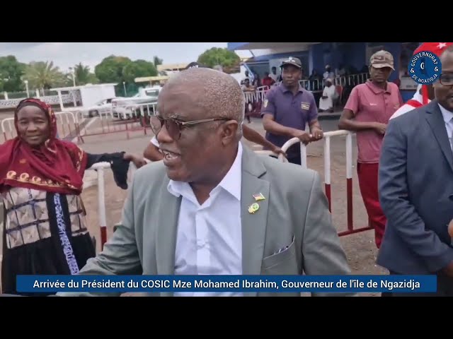 ⁣Le gouverneur Ibrahim Mze accueilli en fanfare à l'aéroport de Hahaya