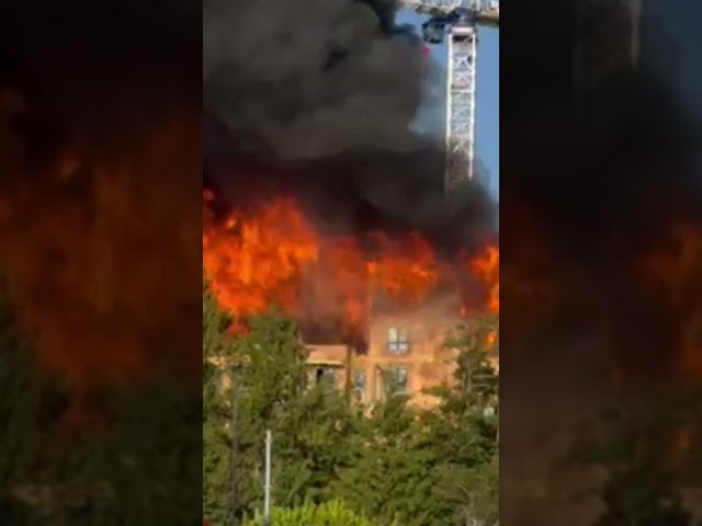 ⁣Crane collapses after major fire in Vancouver