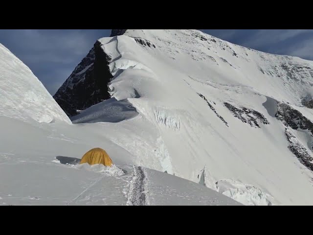 ⁣Colorado man summits Mount Everest's treacherous North Face