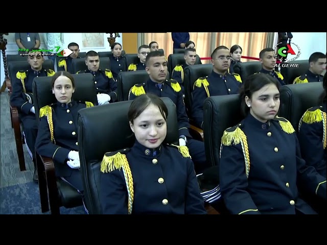 ⁣Le Général d'Armée chanegriha honore les cadets de la Nation lauréats du Bac et du BEM