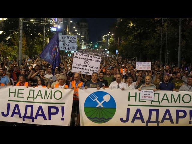 "Ihr werdet nicht graben": Massendemo gegen Lithiumabbau in Belgrad