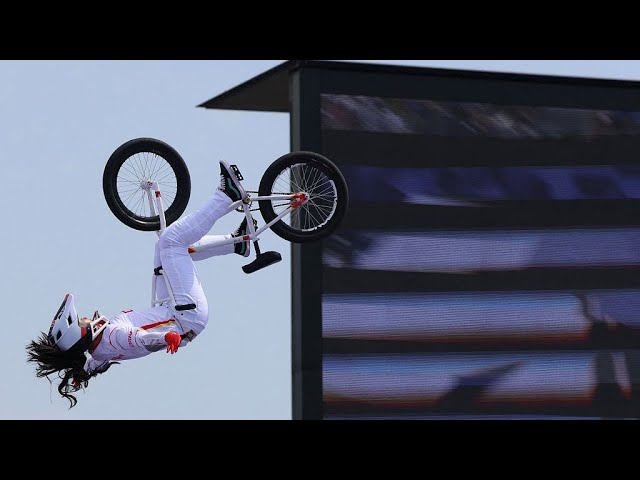 ⁣Percée des athlètes chinois dans le BMX freestyle, l'escalade de vitesse et le breakdance