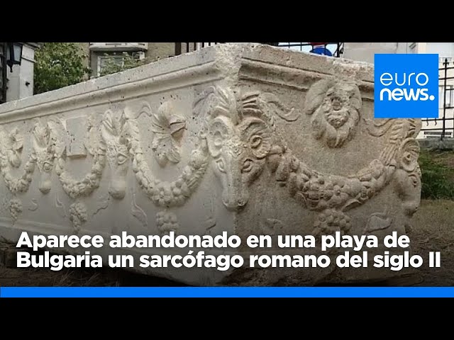 ⁣Aparece abandonado en una playa de Bulgaria un sarcófago romano del siglo II