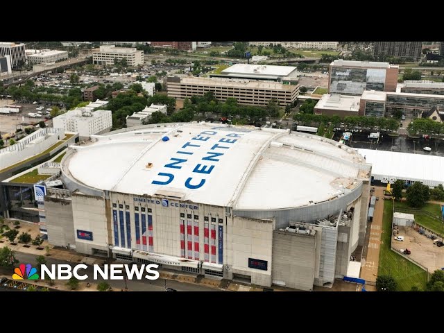 ⁣DNC speakers include Biden, Obama and the Clintons