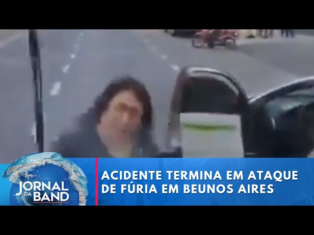 Acidente de trânsito termina em ataque de fúria em Buenos Aires | Jornal da Band