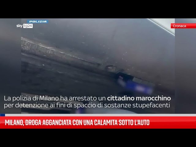 ⁣Milano, droga agganciata con una calamita sotto l'auto