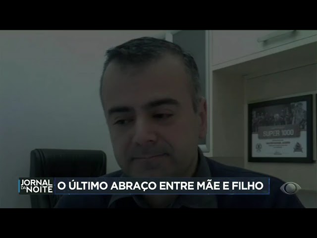 Vídeo mostra último abraço entre mãe e filho antes do acidente