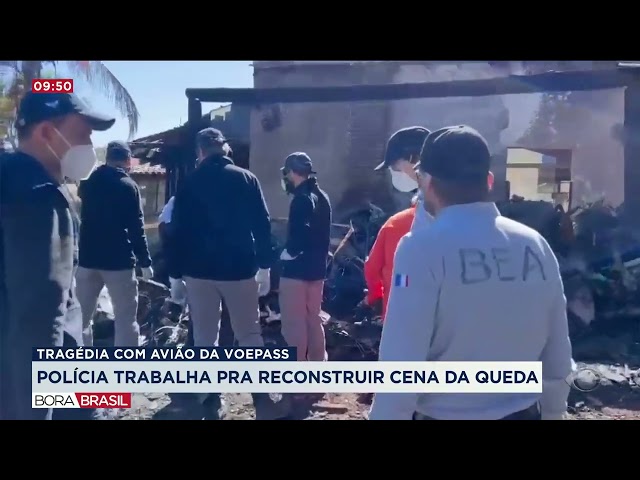 Acidente da Voepass: polícia reconstrói área da queda do avião em Vinhedo (SP)