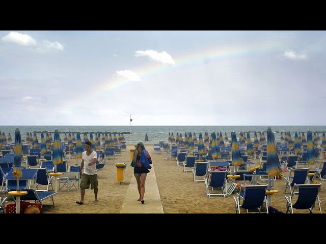 ⁣Italienische Strandclub-Betreiber gegen drohenden Verlust ihrer Lizenzen