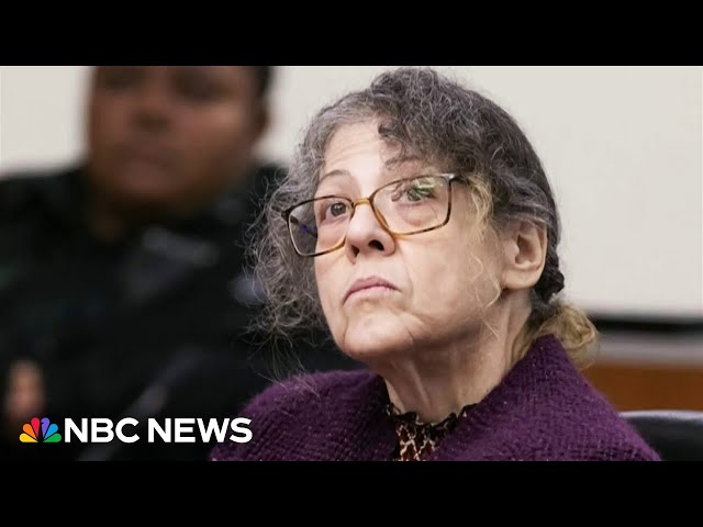 ⁣Florida woman stands trial for fatally shooting neighbor through locked door