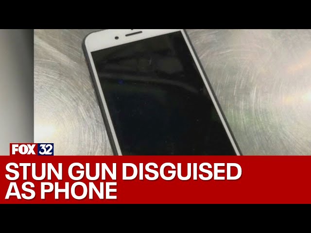 ⁣Across America: Stun gun disguised as phone confiscated at airport