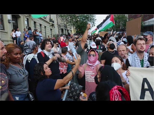 Pro-Palestine protesters clash with police after storming Democratic after-party