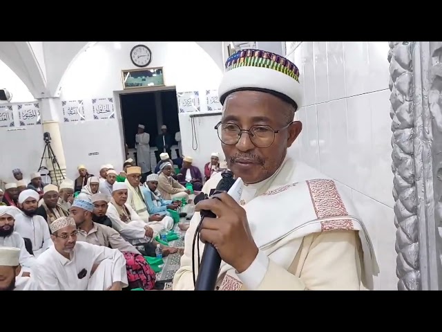 NTSOUDJINI : 50ème commémoration d'almarhum Al Habib Omar Bin Ahmed