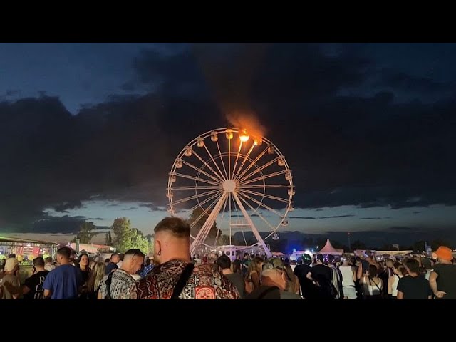 ⁣At least 23 injured after two Ferris wheel gondolas catch fire at Leipzig music festival