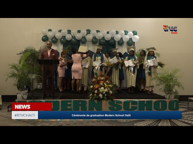 ⁣Modern School: Cérémonie de graduation de la promotion SAPHIR