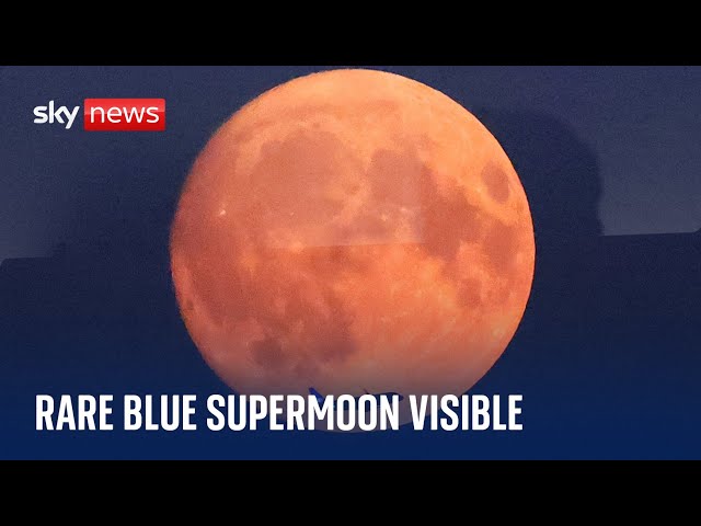 ⁣Watch live: Rare blue supermoon appears on the horizon