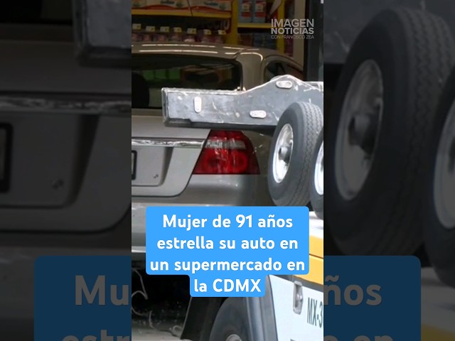 ⁣Mujer de 91 años estrella su auto en un supermercado en la CDMX | Shorts | Zea