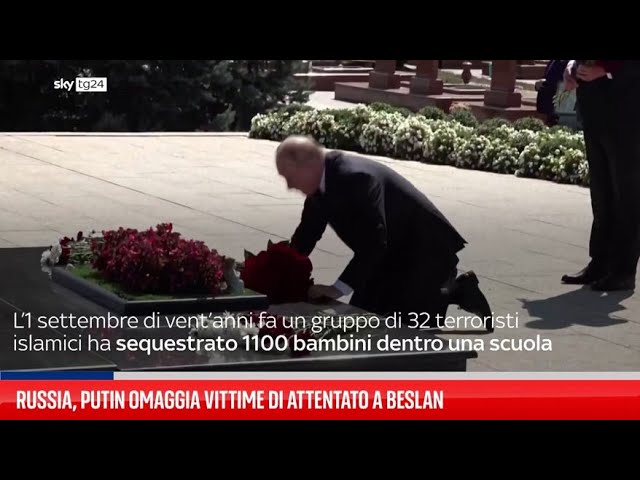 ⁣Russia, Putin omaggia vittime di attentato a Beslan