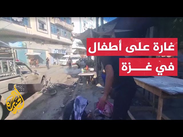 اللحظات الأولى بعد قصف إسرائيلي استهدف سوقا في دير البلح وسط غزة