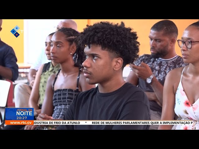 ⁣Programa de Voluntariado da ONU apresentado aos jovens em Porto Novo