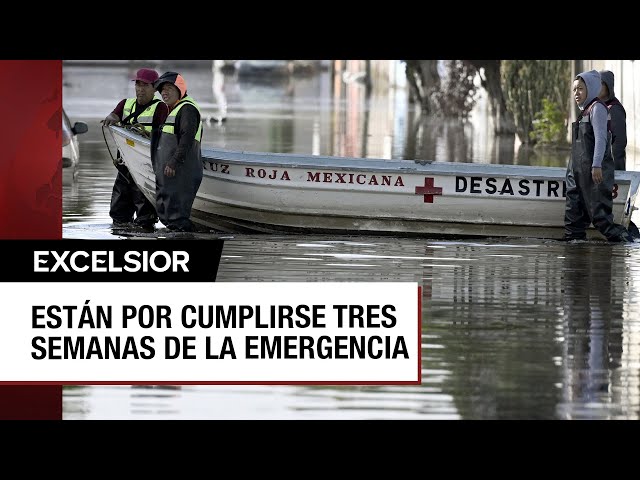 Vecinos de Chalco se movilizan usando lanchas por inundaciones