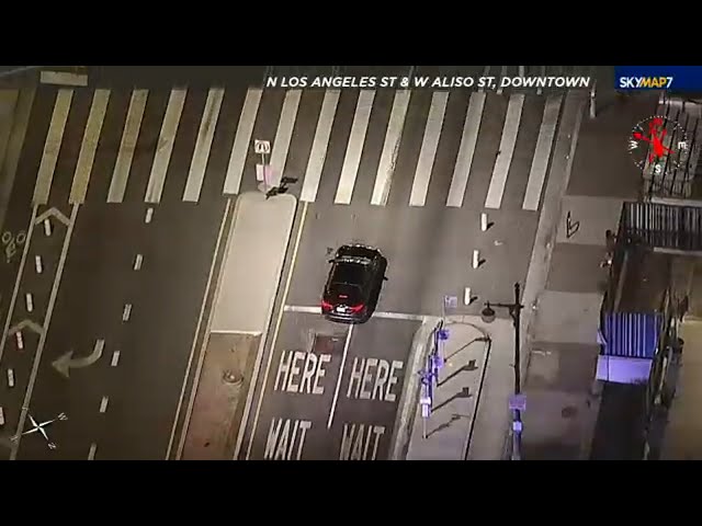 ⁣FULL CHASE: LAPD chase speeding Alfa Romeo car in downtown area