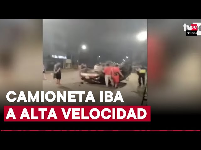 ⁣Tarapoto: volcadura de camioneta dejó dos personas heridas