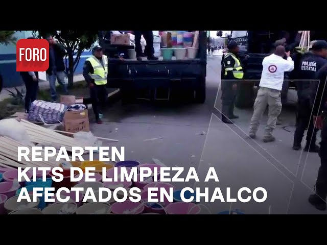 Reparten 150 Kits de limpieza a afectados por inundaciones en Chalco - Sábados de FORO