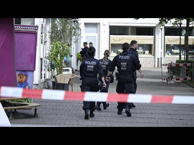 ⁣Le groupe État islamique revendique l'attaque au couteau meurtrière en Allemagne • FRANCE 24