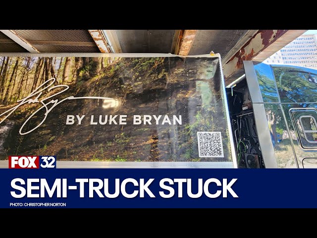 ⁣Country star Luke Bryan's tour truck gets stuck under downtown bridge ahead of Chicago show