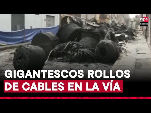 ⁣Incendio en Breña: vecinos denuncian que gigantescos rollos de cables emanan fuerte olor a quemado